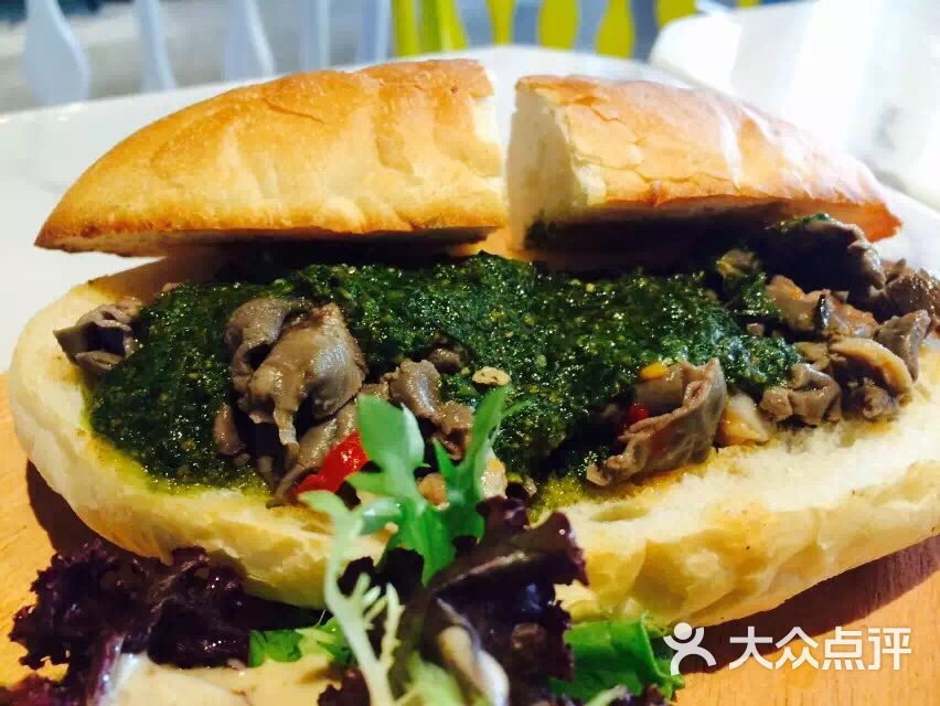 但丁@Beijing(中粮祥云小镇店)-牛肚包图片