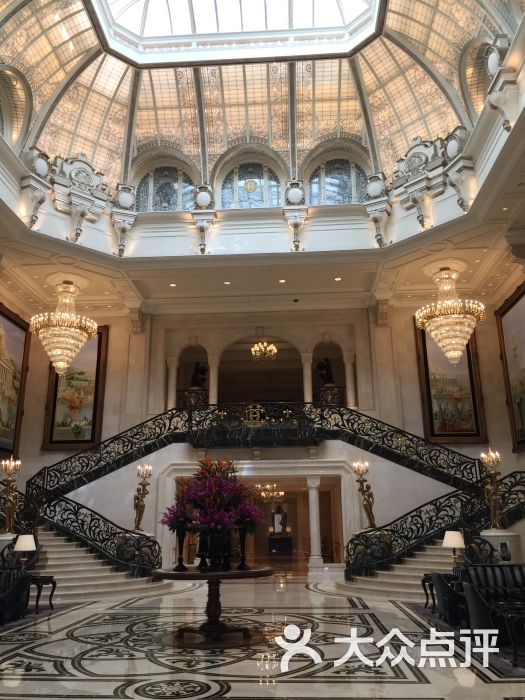 大连一方城堡豪华精选酒店集锦标帜餐厅自助餐大堂图片 第3张