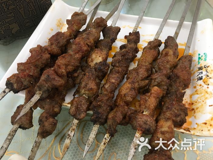 阿凡提餐厅啤酒广场.特色新疆羊肉串烤羊肉串图片 第3张