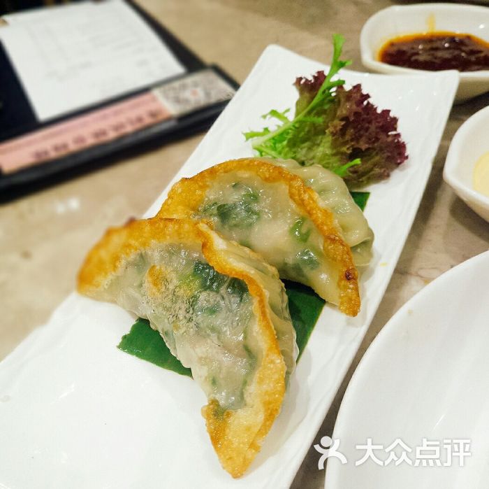 香煎韭菜锅贴饺