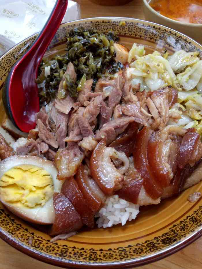 隆江猪脚饭(龙溪小学店)