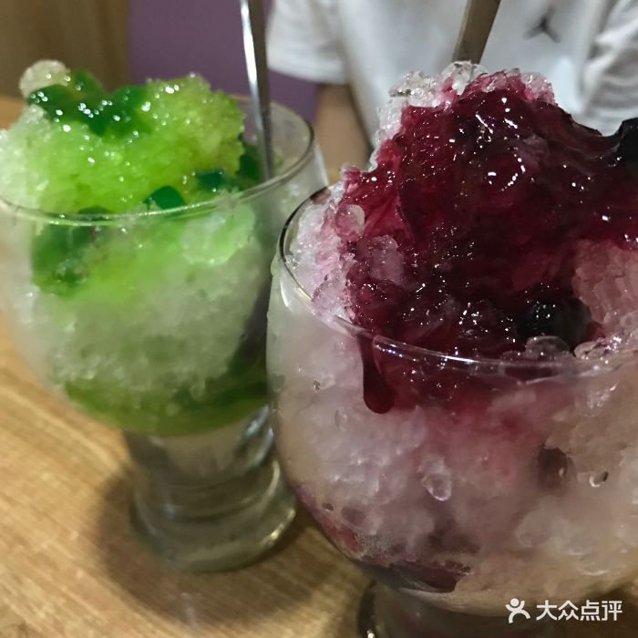 暴冰雪冷饮厅刨冰图片 - 第1张