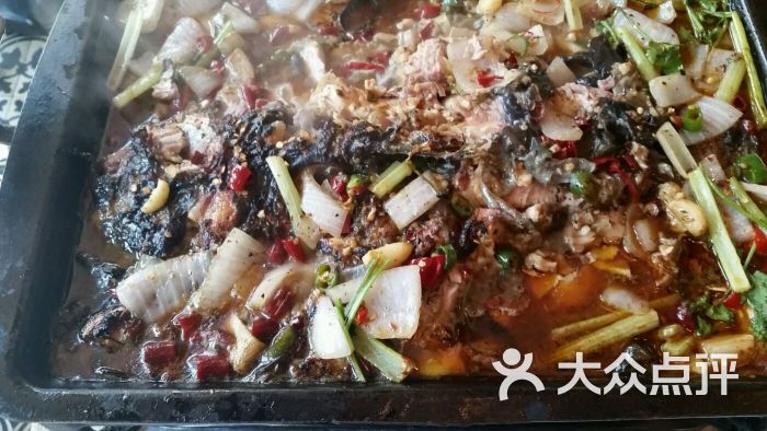 孜香味烤清江团