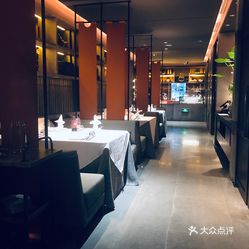 饭店二层怎么搭_饭店吃饭图片(2)