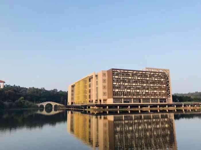 广东财经大学(三水校区)