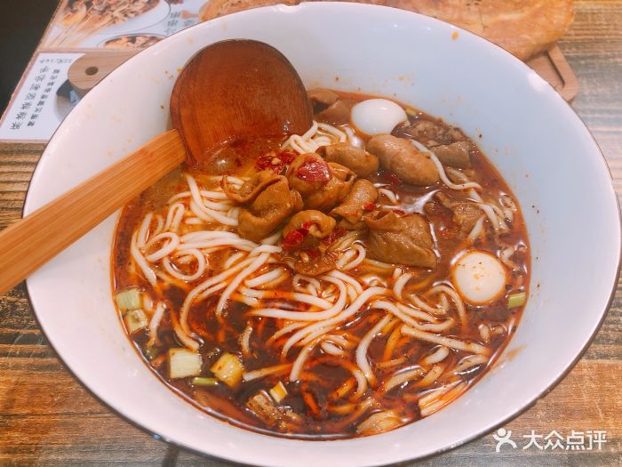 麻婆婆白家肥肠粉(万象城店)老成都手工肥肠粉图片
