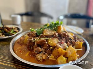 苗香炒鸡