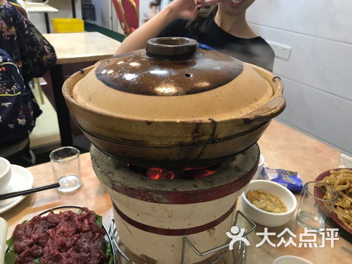 炭炉鸡煲