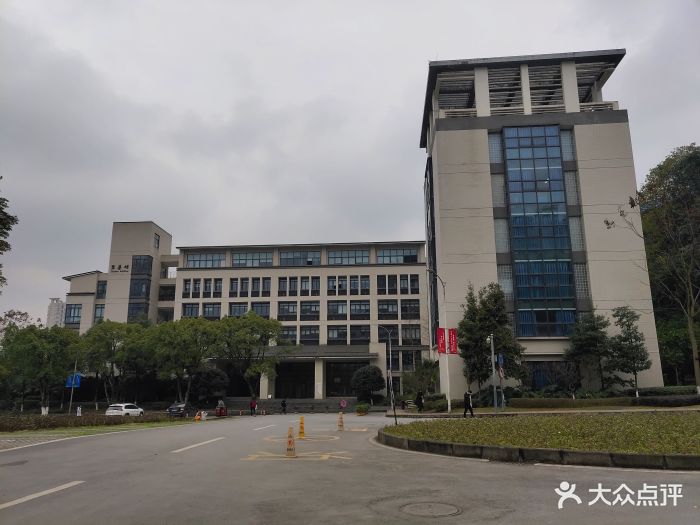 重庆理工大学(花溪校区)图片