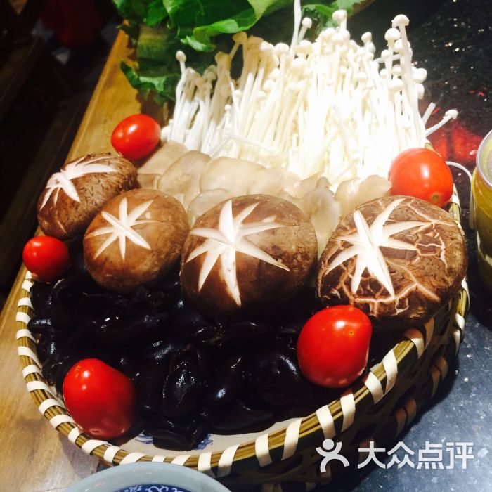 菌类拼盘