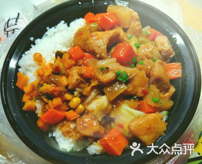 酱爆鸡肉盖饭