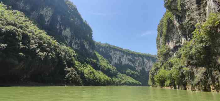 阿蓬江神龟峡景区