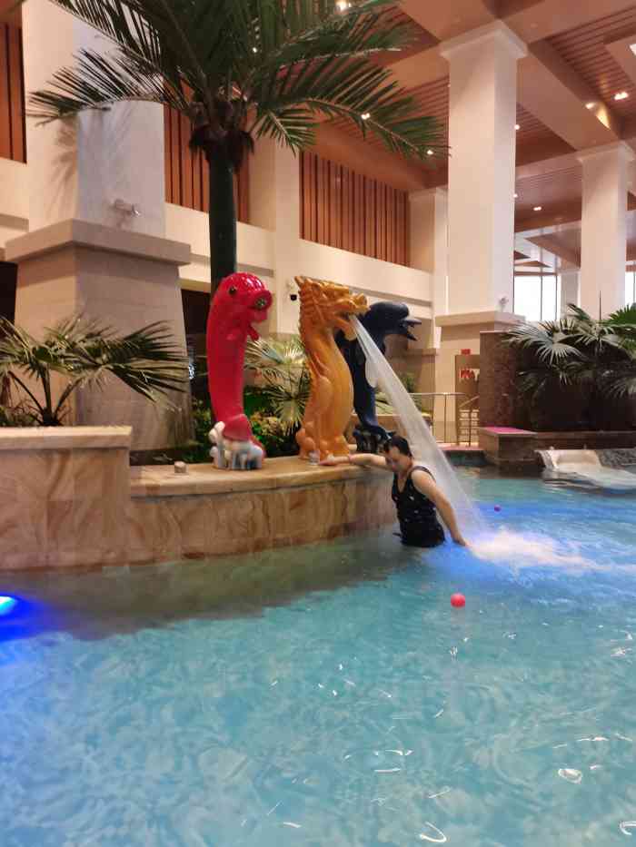 齐河孔雀王蓝海御华温泉酒店