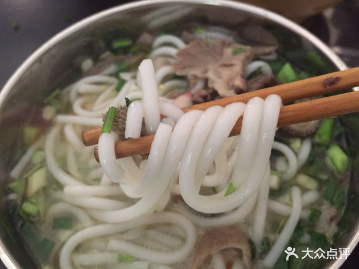 实惠香盐边羊肉米线