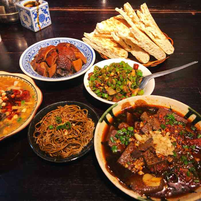 蓝田九大碗民俗食府-"真心不错,4个人去点的9小碗,还.