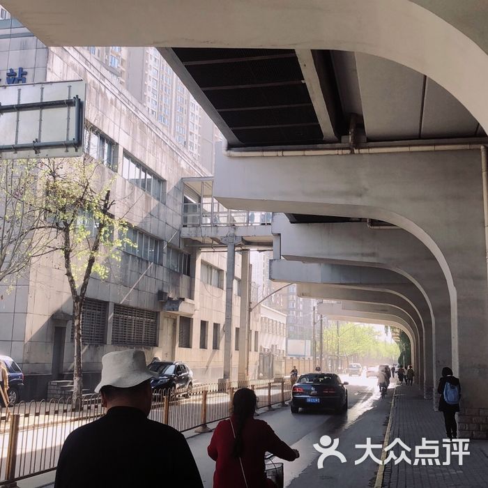 硚口路-地铁站