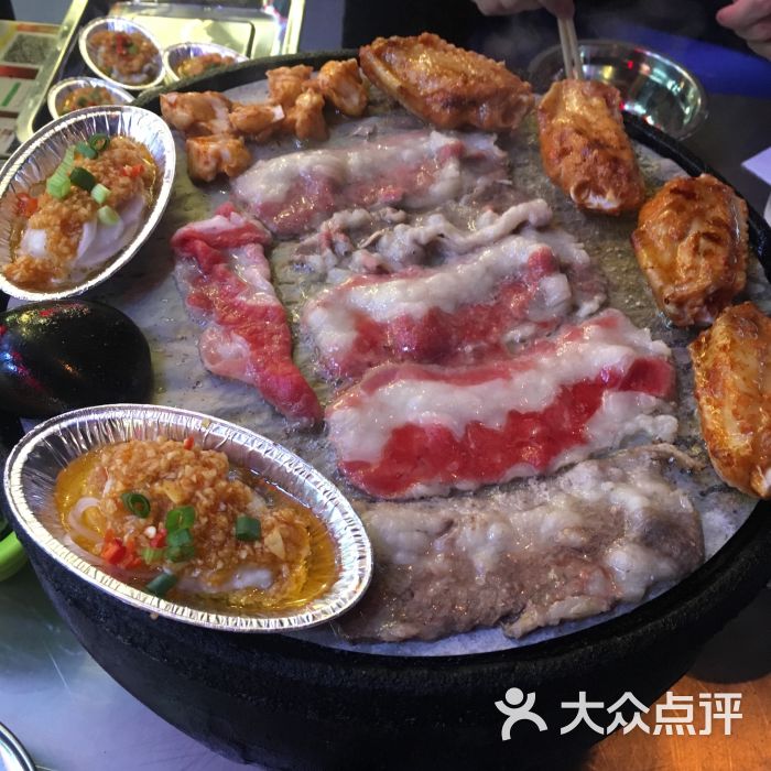 炭鲜生:看完白钟元的街头美食斗士,念念.广州美食