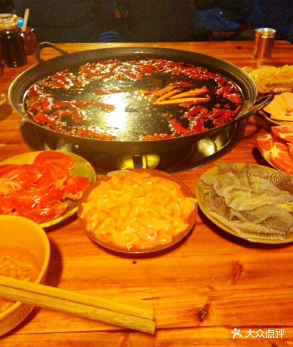 四公里附近我最喜欢吃的味道,他的火锅即有.信息v味道慧美食亚图片