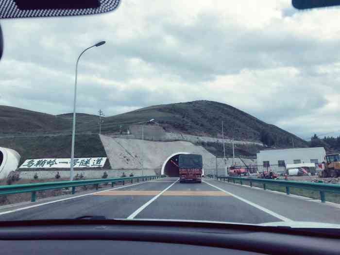 乌鞘岭一号隧道-"2019年河西走廊大骑行时我翻越的第.