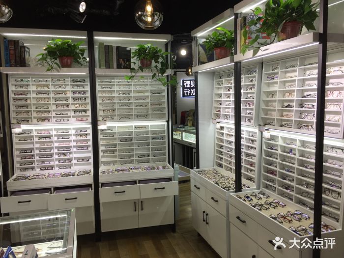 视野联行眼镜(小寨店)-图片-西安购物-大众点评网