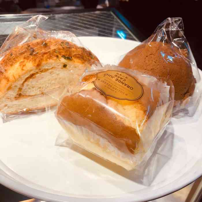 莉lillian bakery莲(火车站店)-"鲜乳酪布里欧面包一.