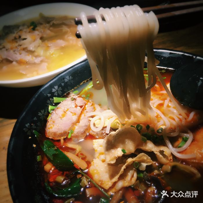 桂小厨广西菜(万象城店)-柳州老表烧肠螺蛳粉图片-南宁美食-大众点评