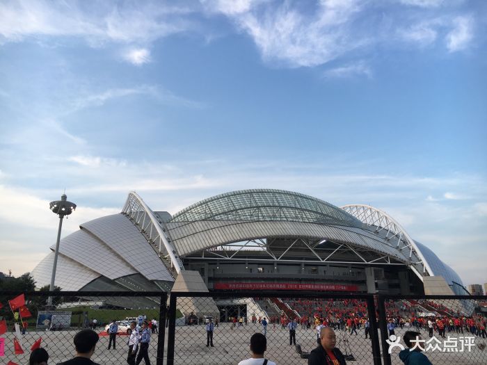 沈阳奥林匹克体育中心图片