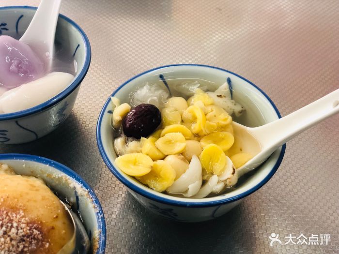 广场老牌豆花甜汤五果汤图片