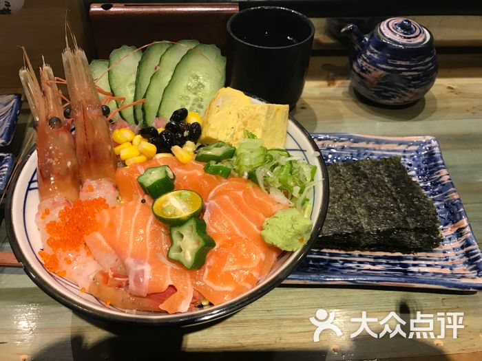 牡丹虾三文鱼盖饭
