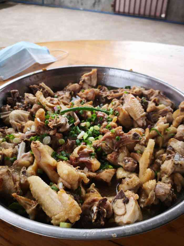 胜记美食-"在大吉沙岛的一家农家菜.那天非常冷而且有
