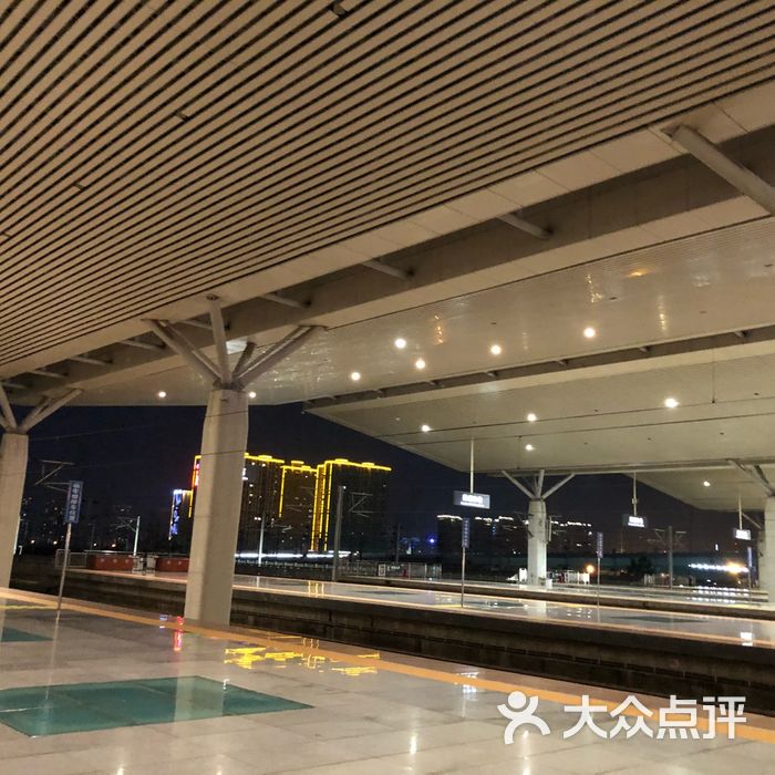 郑州东站