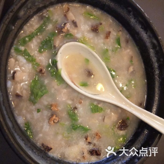 柳三姐桂林米粉砂锅粥皮蛋瘦肉香菇粥图片-北京米线
