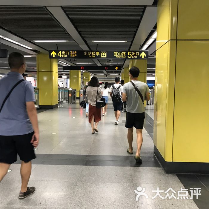 桂林路-地铁站