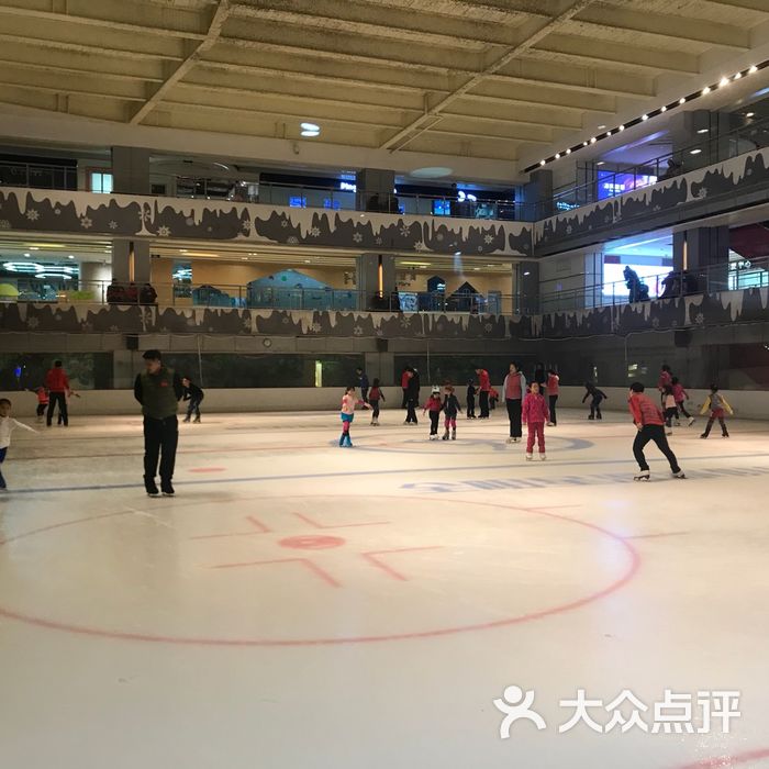 全明星滑冰俱乐部