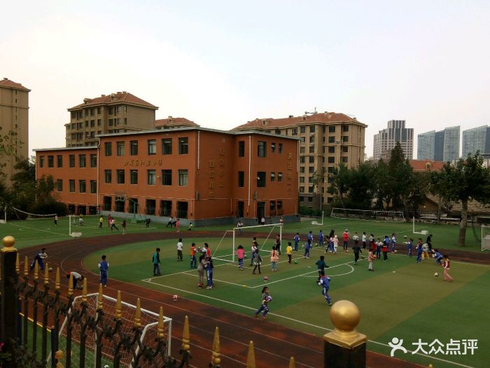 西岗区红岩小学图片