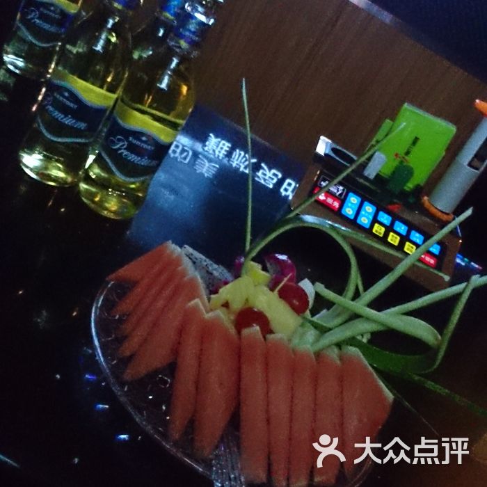 星聚会酒吧式ktv