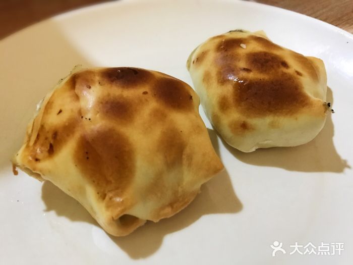 新疆喀什餐厅烤包子图片