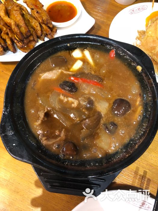 蹄筋海参煲