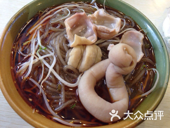 白家周记冒节子肥肠粉