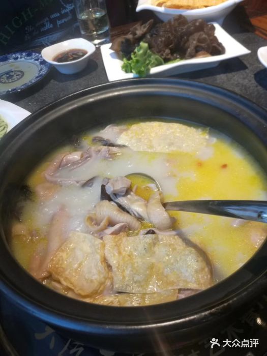 大匠工房古船木艺术餐厅(长白仙岛店)猪肚鸡图片 - 第2张
