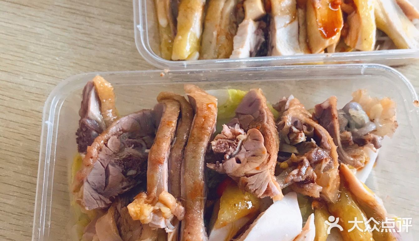 想吃白切鸭拼白切鸡饭,白切鸭拼鸭胗饭,于是搜了这家快餐简餐店