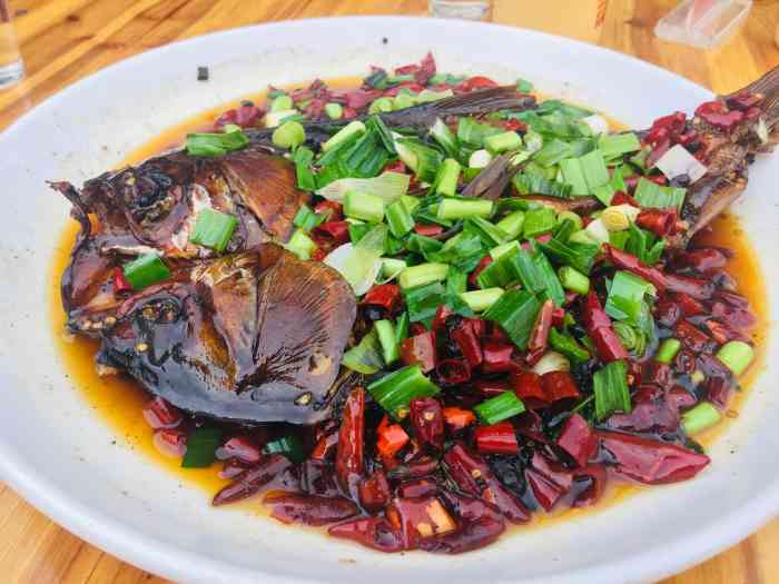周记腊鲢鱼(湘江世纪城店)-"是湘江世纪城对面安置区