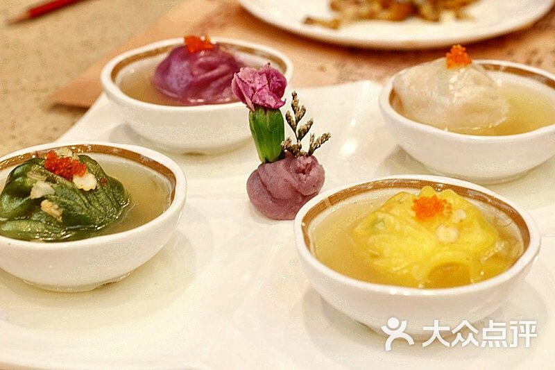 参汤四色虾饺皇