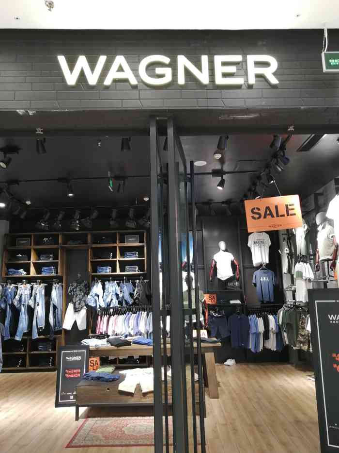 wagner(万达广场店)-"这件衣服真的是十分满意,做工的