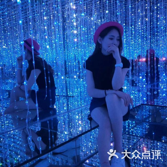 上海外滩星空错觉艺术馆