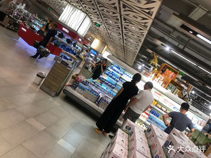 ole精品超市(万象城购物中心店)店内环境图片 第5张