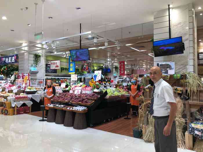 伊藤洋华堂-"眉山的店比成都的店要小些,但各方面标准