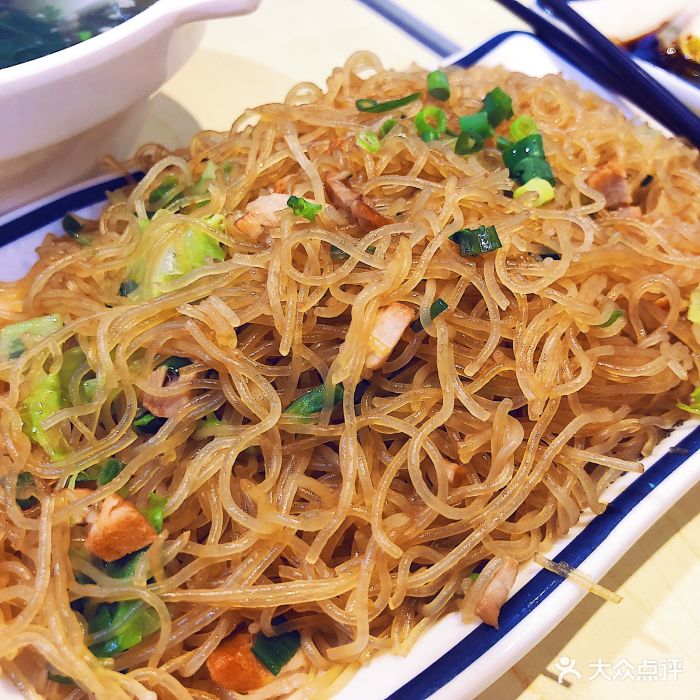叉烧蒸米丝配枸杞猪杂汤