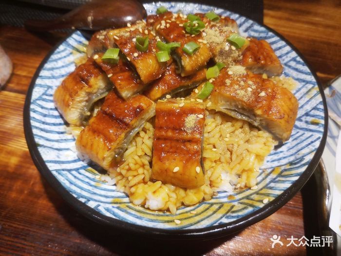 超级鳗鱼丼