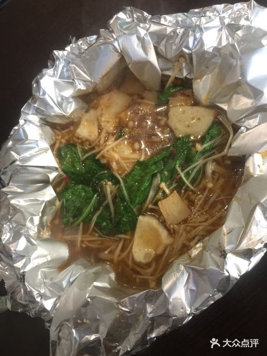 小亮锡纸金针菇水晶粉(小吃街店)花甲粉图片